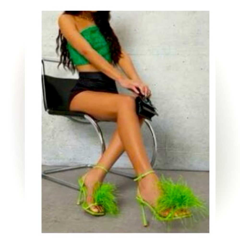 New 🆕 Square Toe Furry Faux Fur High Heeled Sandals